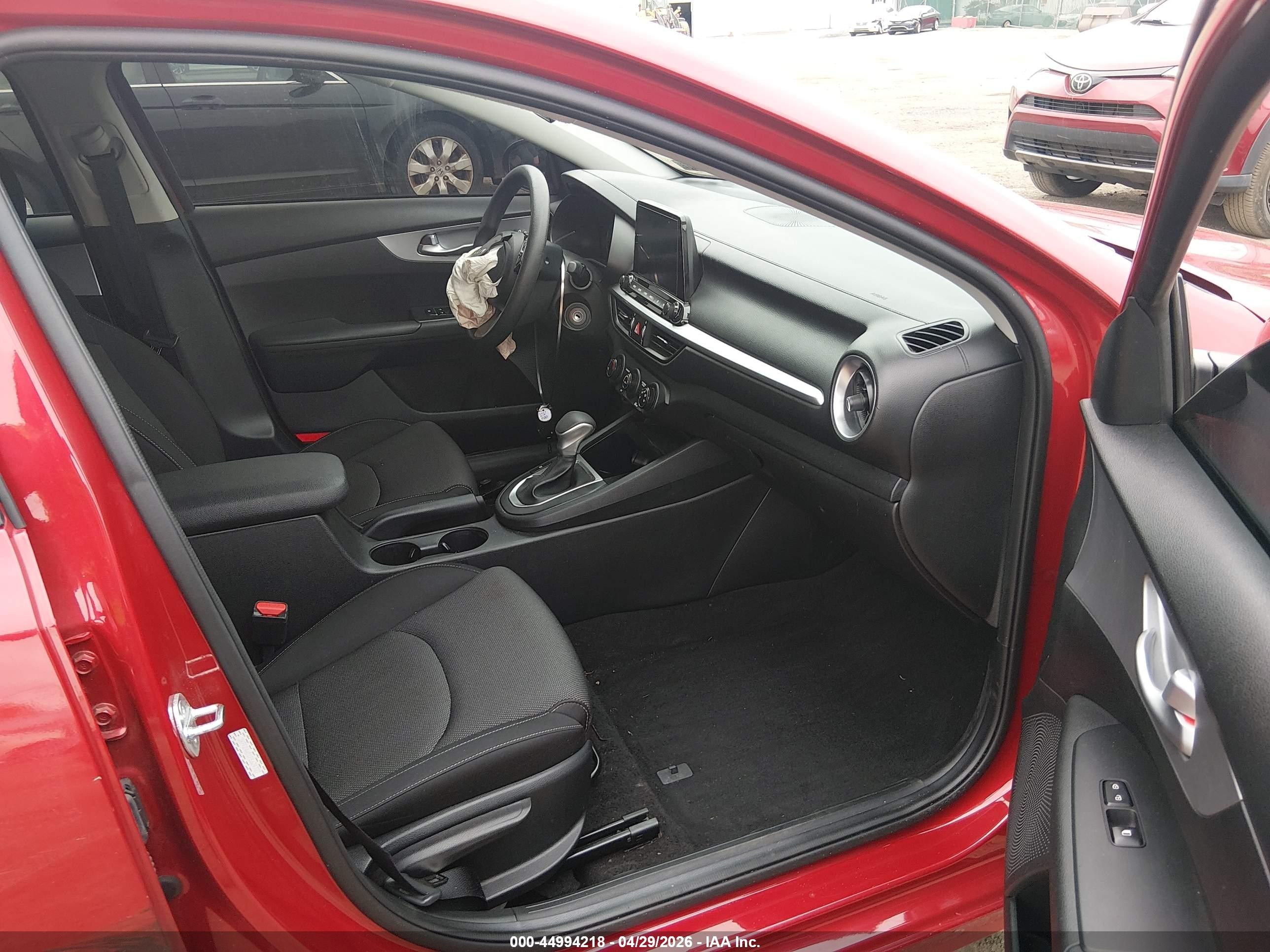 2023 Kia Forte Lxs Красный vin: 3KPF24AD1PE624727