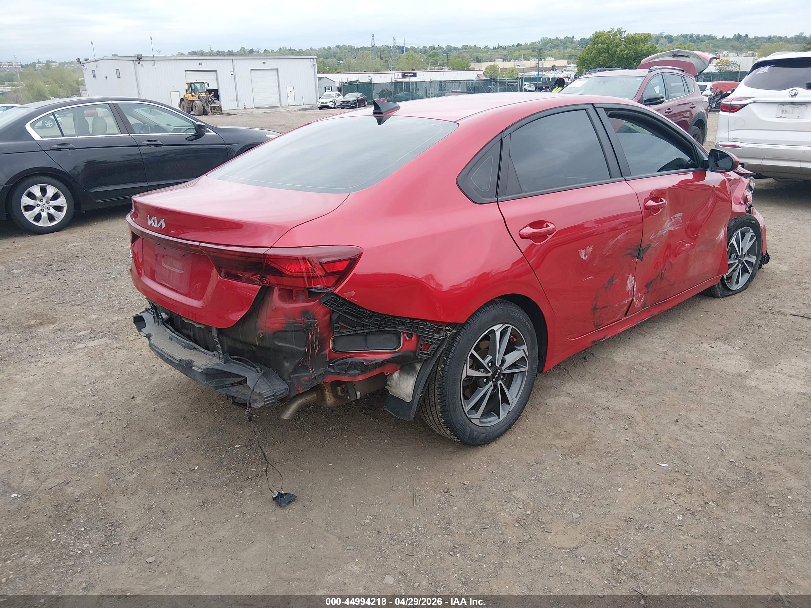 2023 Kia Forte Lxs Красный vin: 3KPF24AD1PE624727