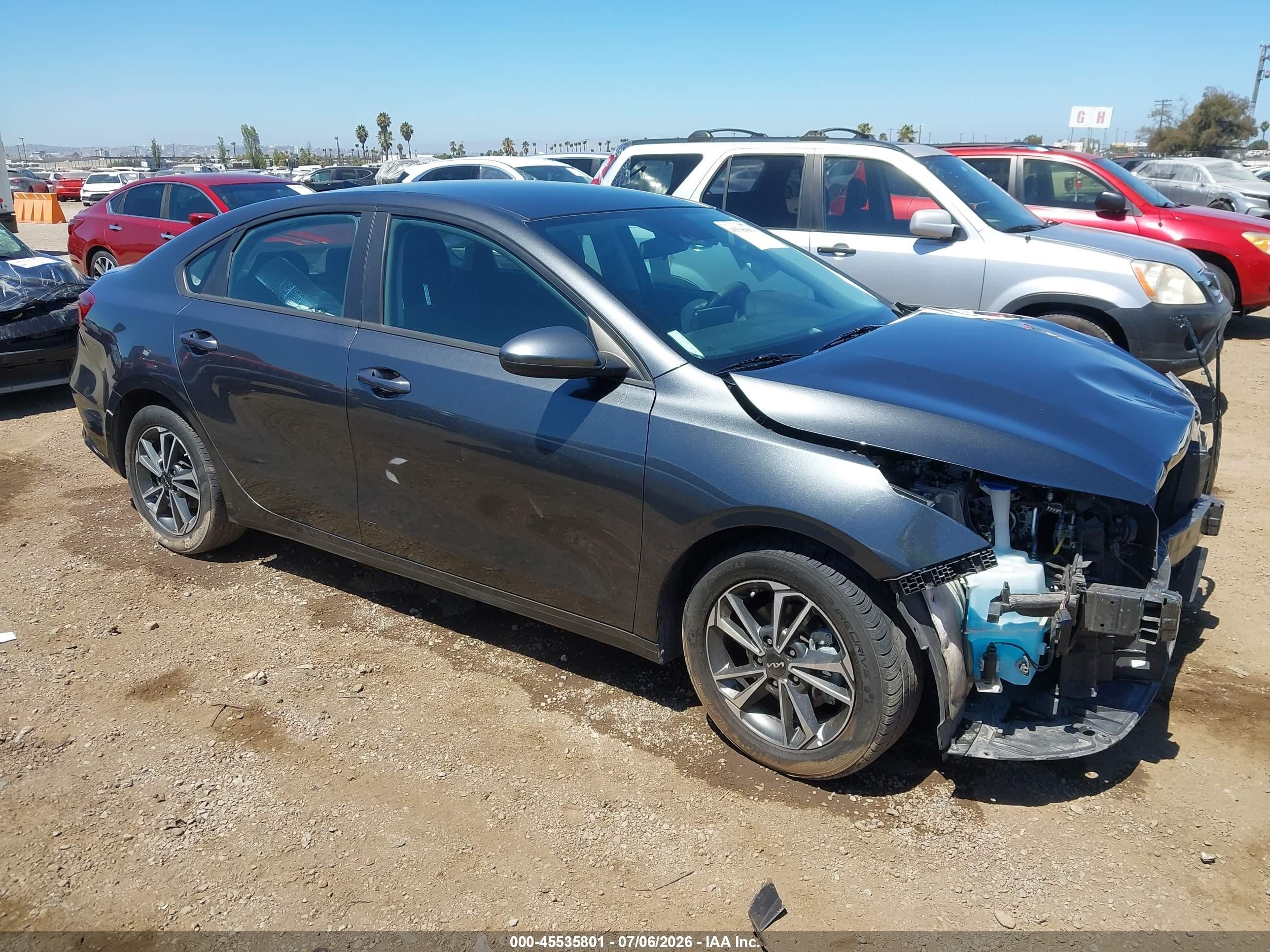 2024 Kia Forte Lxs Gray vin: 3KPF24AD1RE768619
