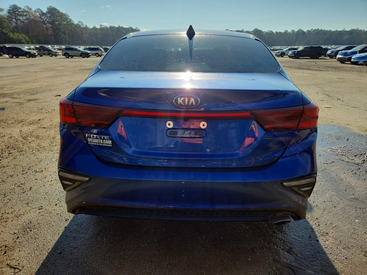2019 Kia Forte Lxs Blue vin: 3KPF24AD2KE050129