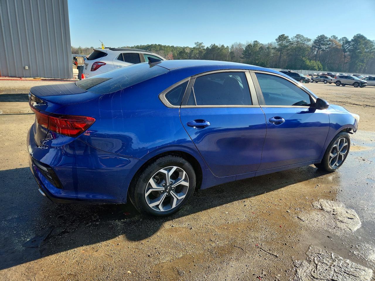 2019 Kia Forte Lxs Blue vin: 3KPF24AD2KE050129