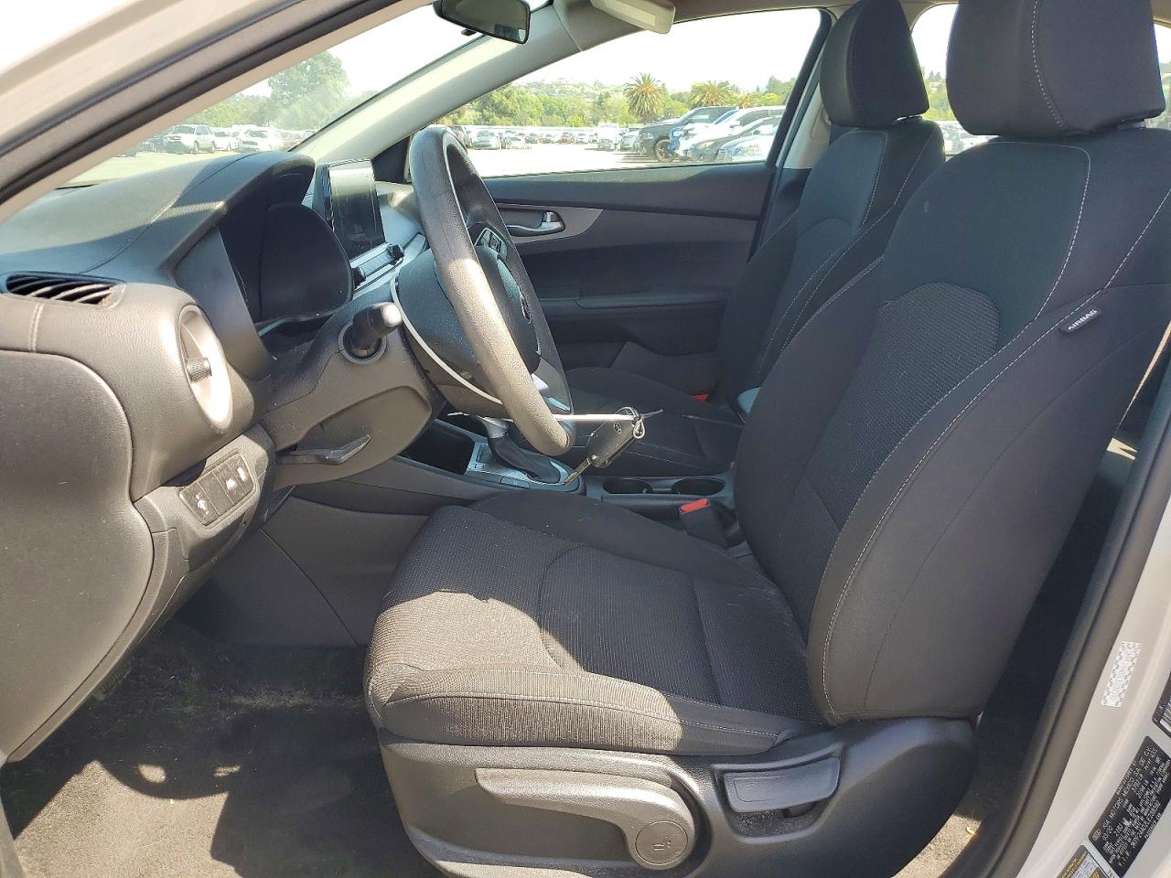 2020 Kia Forte Lxs Silver vin: 3KPF24AD2LE238392