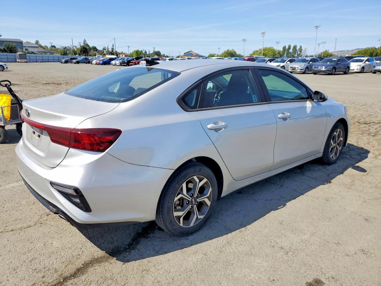 2020 Kia Forte Lxs Silver vin: 3KPF24AD2LE238392