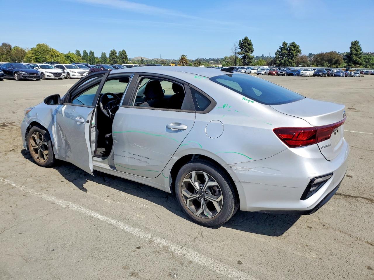 2020 Kia Forte Lxs Silver vin: 3KPF24AD2LE238392