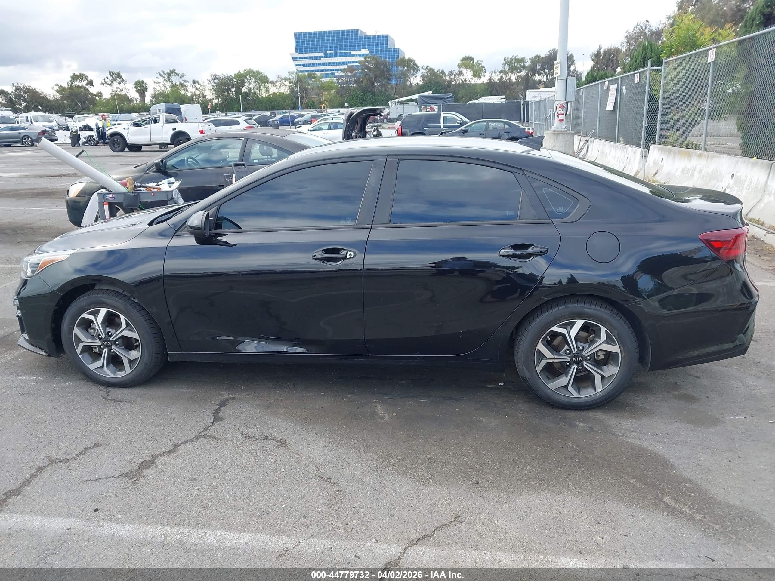 2020 Kia Forte Lxs Black vin: 3KPF24AD2LE249120