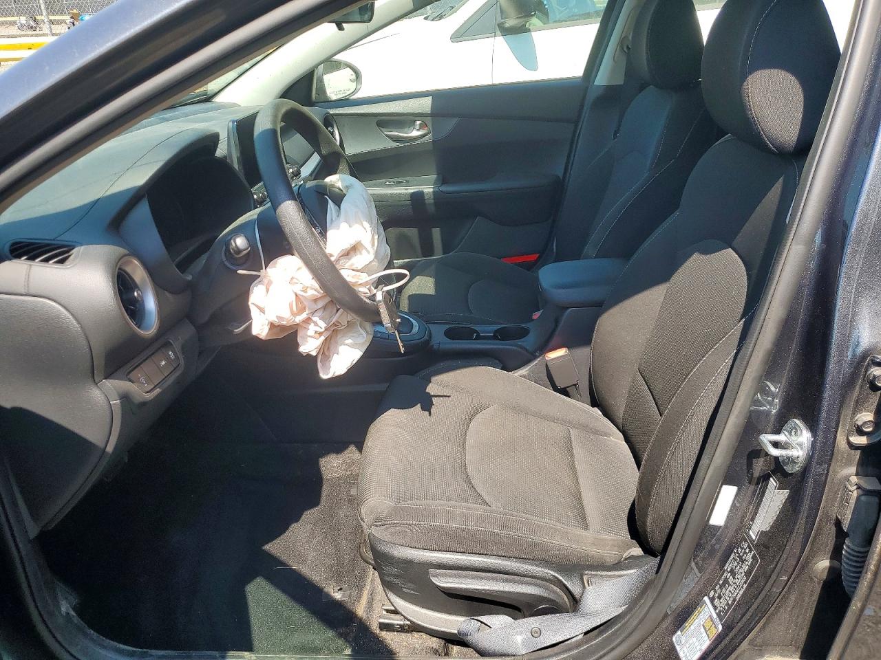 2020 Kia Forte Lxs Gray vin: 3KPF24AD2LE259453