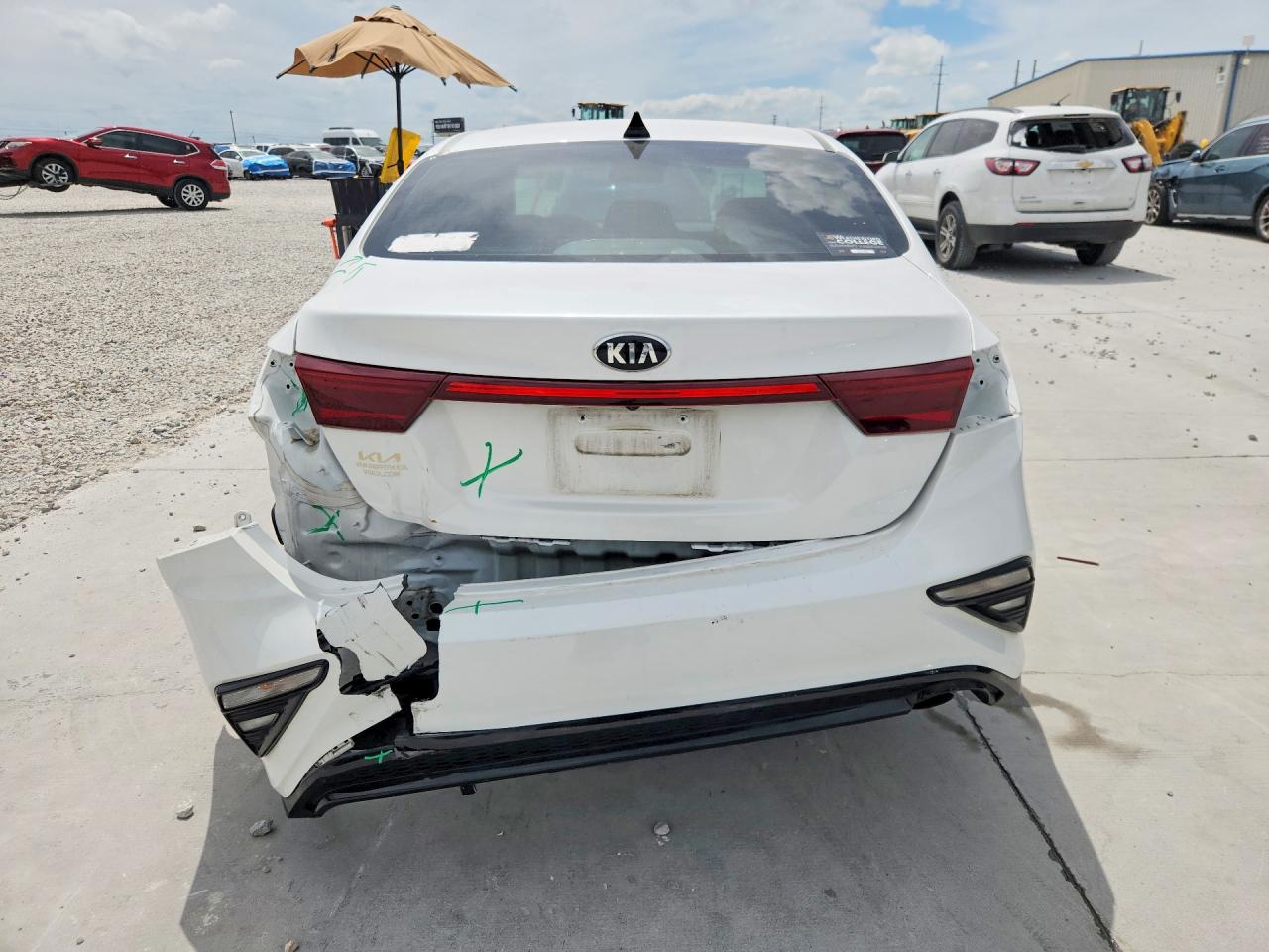 2021 Kia Forte Lxs White vin: 3KPF24AD2ME309947