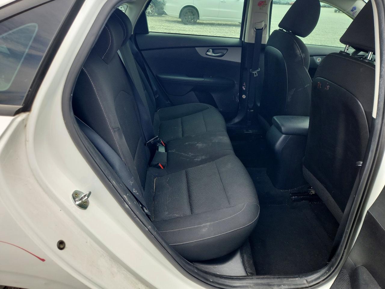 2021 Kia Forte Lxs White vin: 3KPF24AD2ME309947