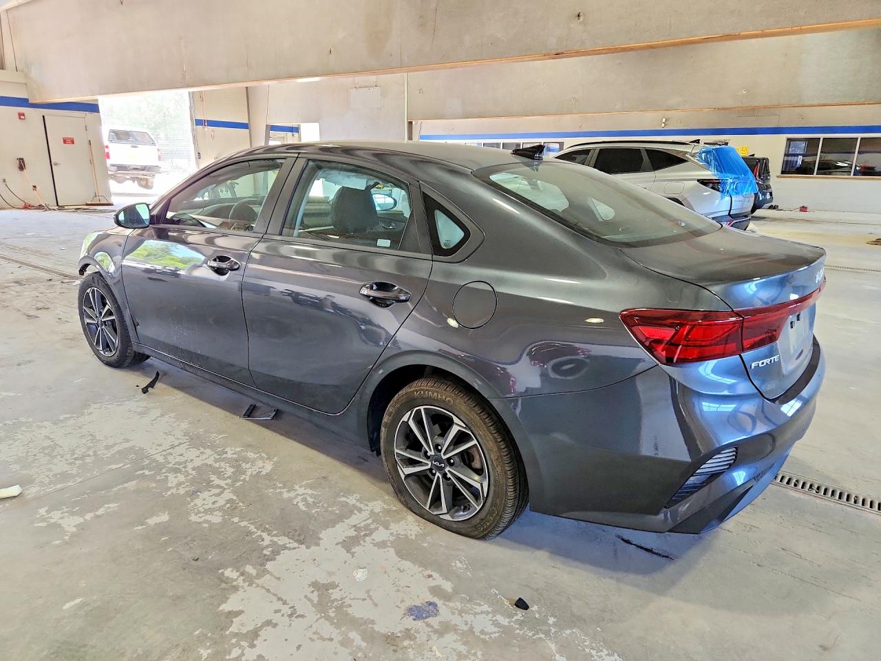 2022 Kia Forte Lxs Gray vin: 3KPF24AD2NE431760