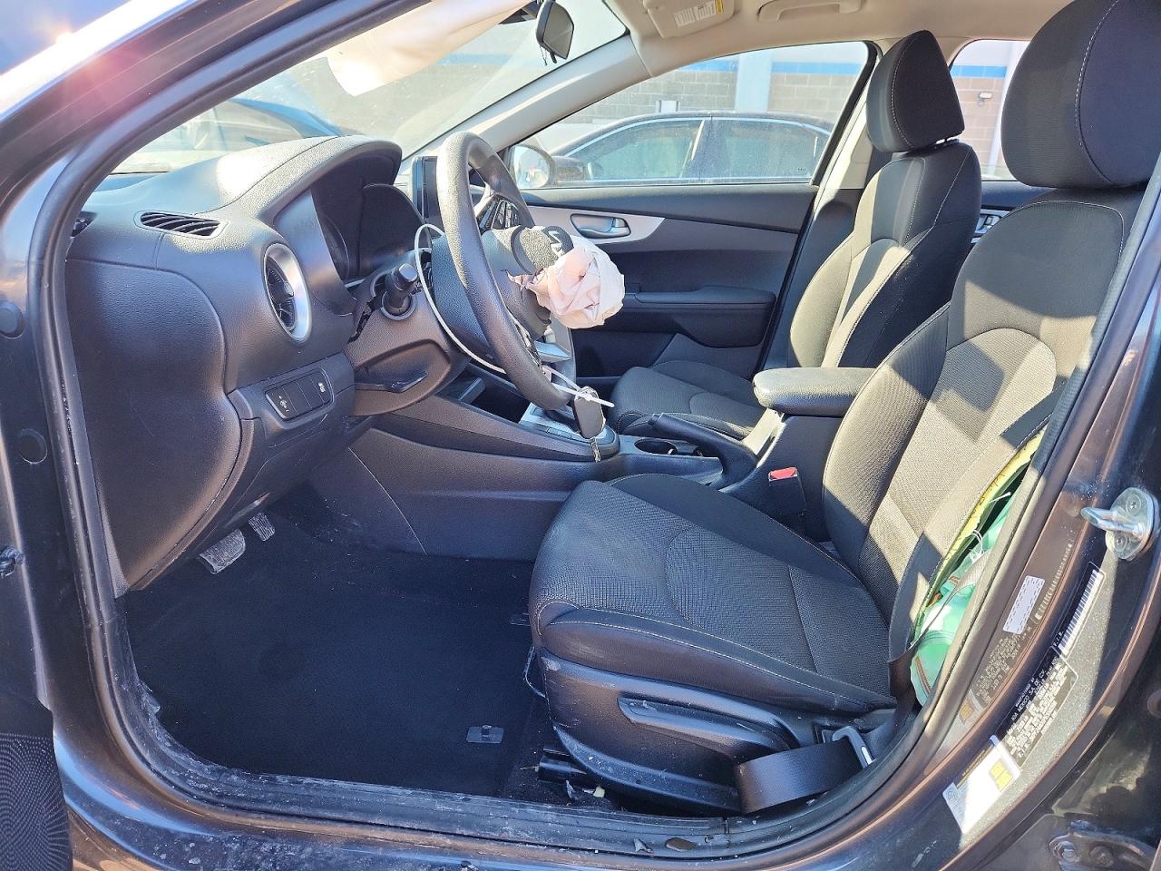 2023 Kia Forte Lxs Gray vin: 3KPF24AD2PE558396