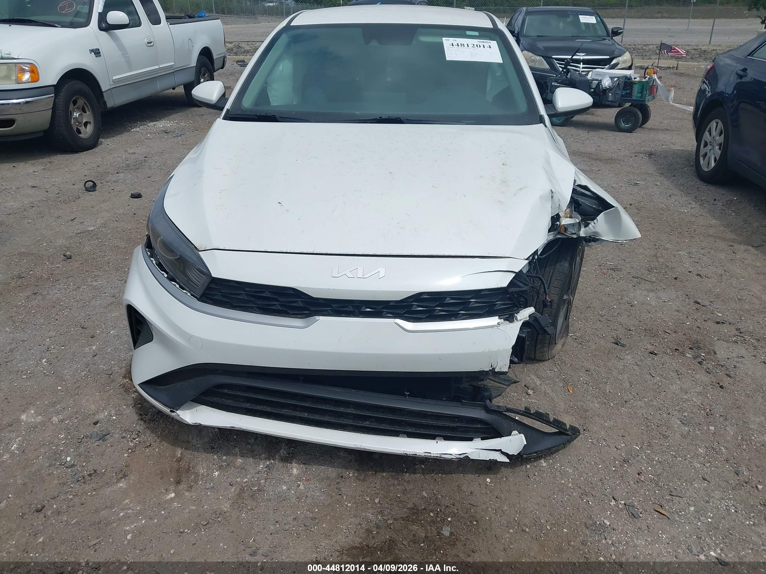 2023 Kia Forte Lxs White vin: 3KPF24AD2PE577661