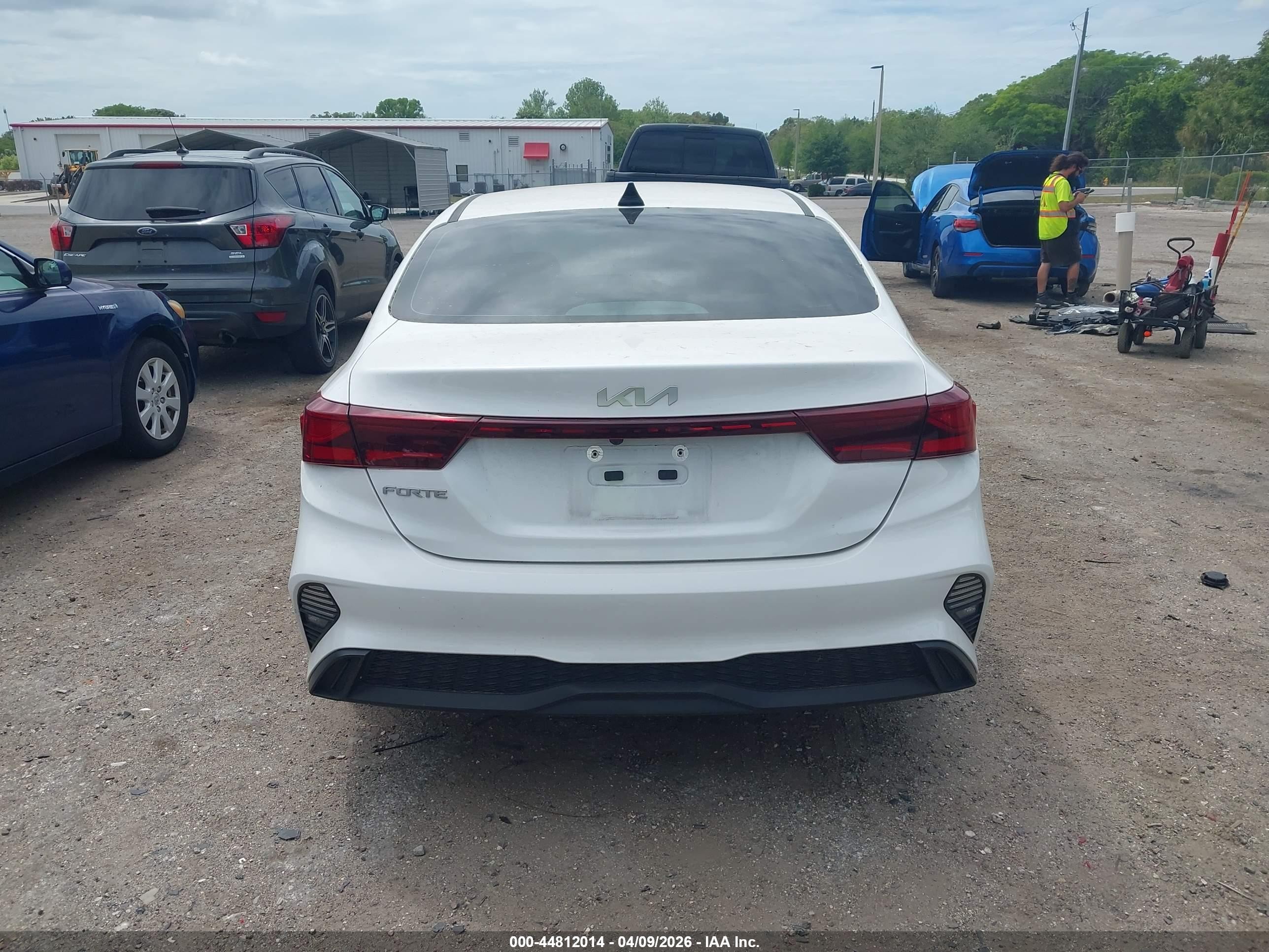 2023 Kia Forte Lxs White vin: 3KPF24AD2PE577661