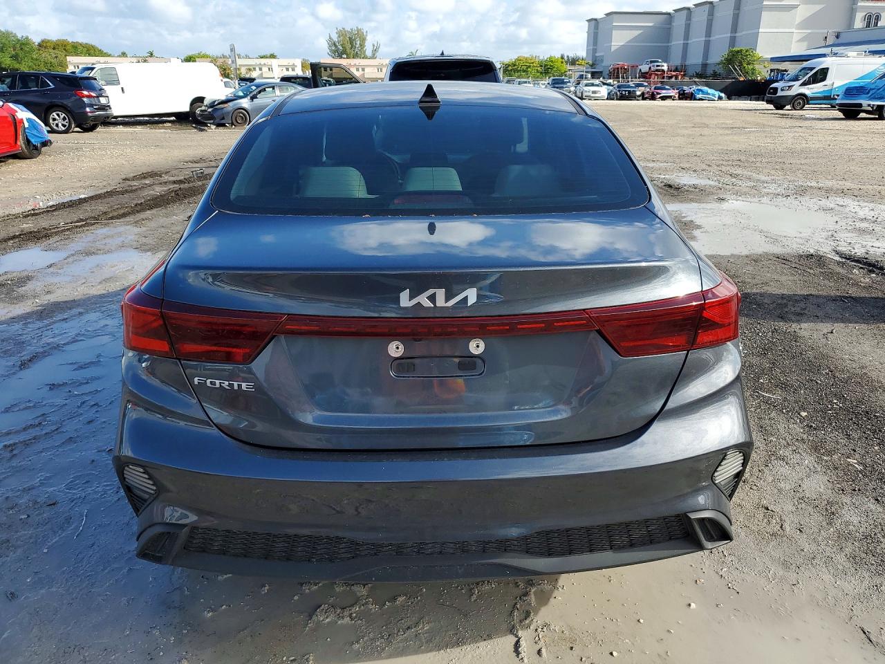 2023 Kia Forte Lxs Gray vin: 3KPF24AD2PE655193