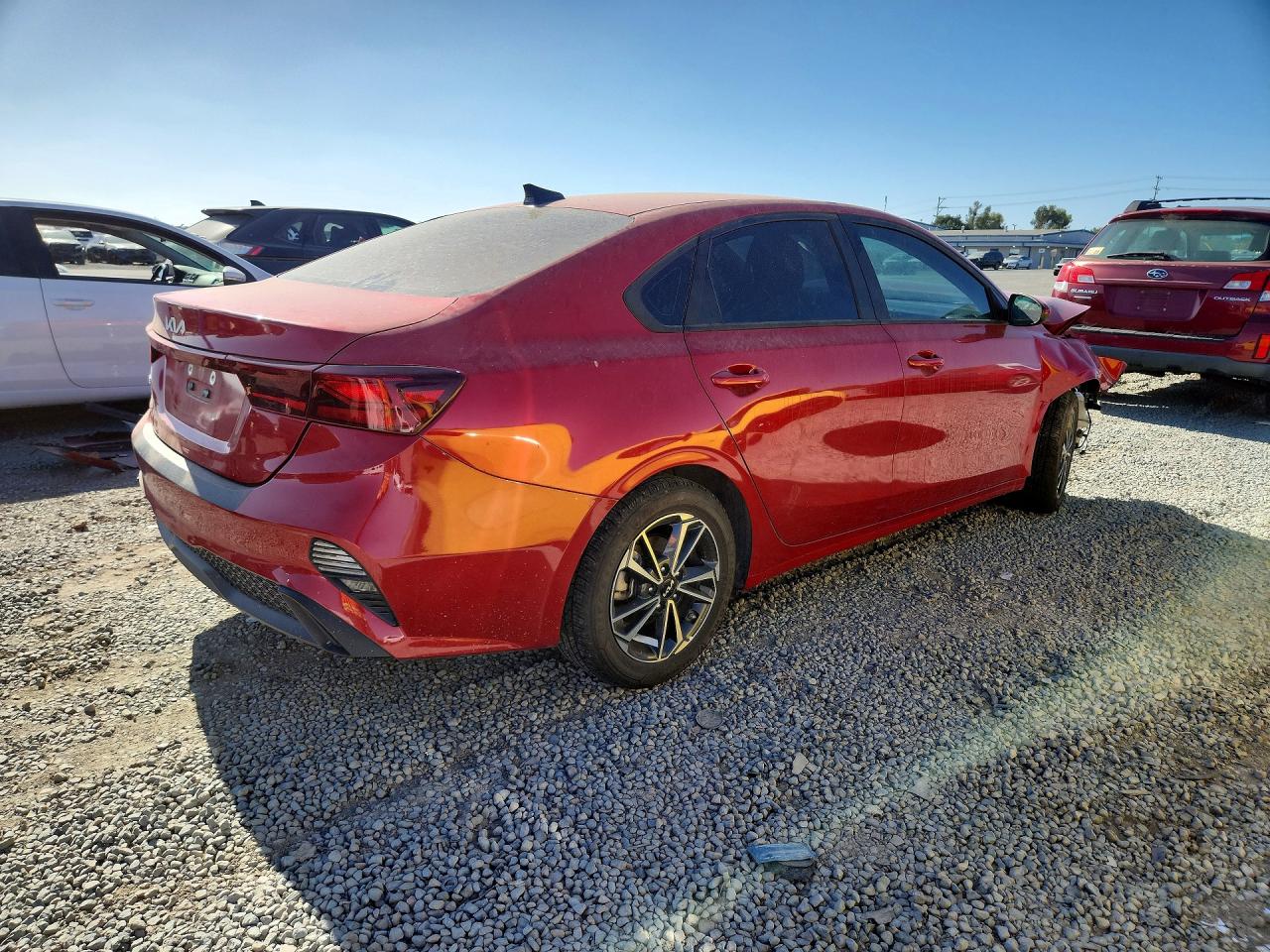 2023 Kia Forte Lxs Red vin: 3KPF24AD2PE682393