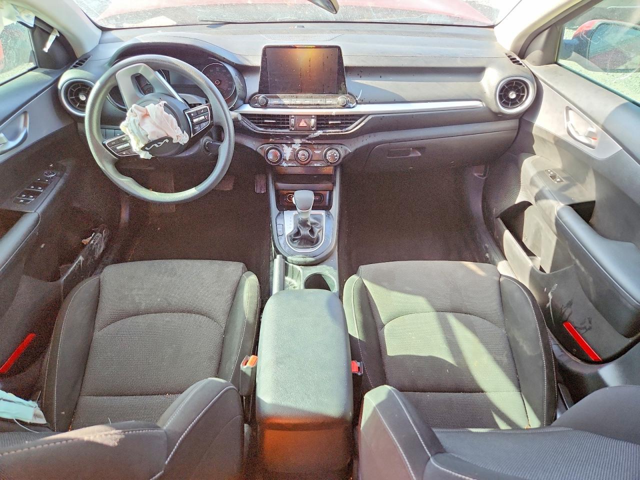 2023 Kia Forte Lxs Red vin: 3KPF24AD2PE682393