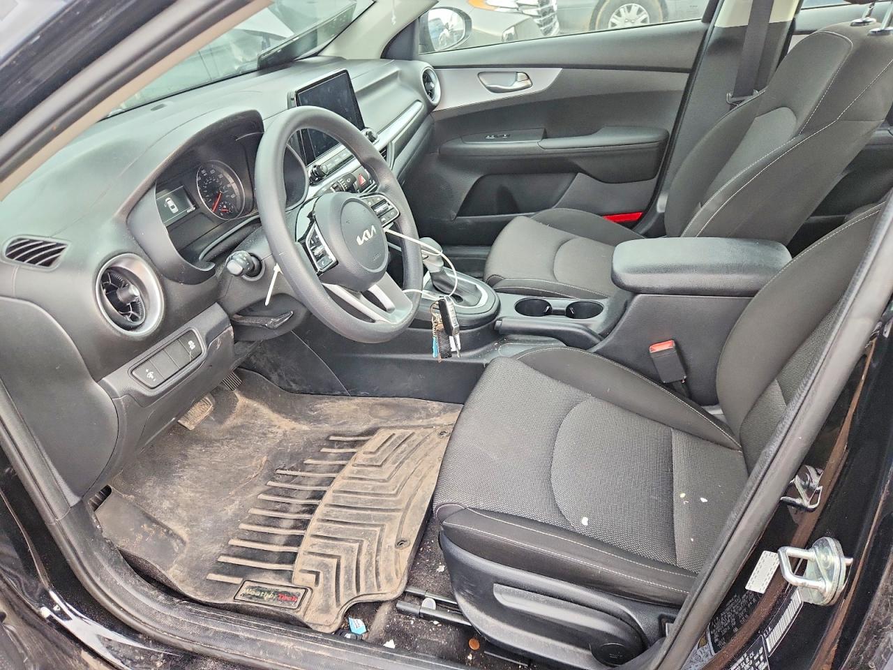 2024 Kia Forte Lxs Black vin: 3KPF24AD2RE714715