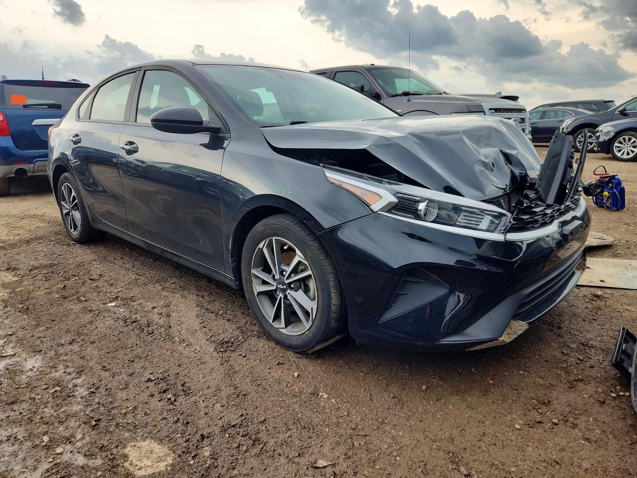 2024 Kia Forte Lxs Black vin: 3KPF24AD2RE714715