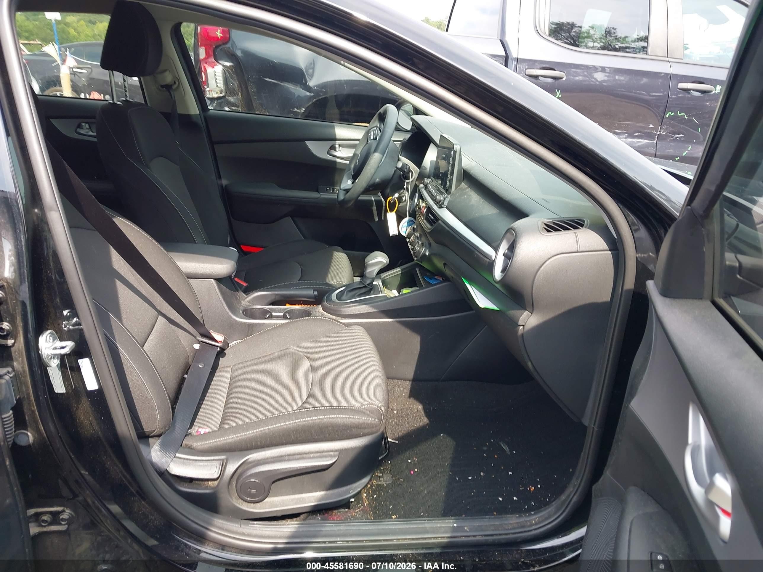 2024 Kia Forte Lx Black vin: 3KPF24AD2RE787521