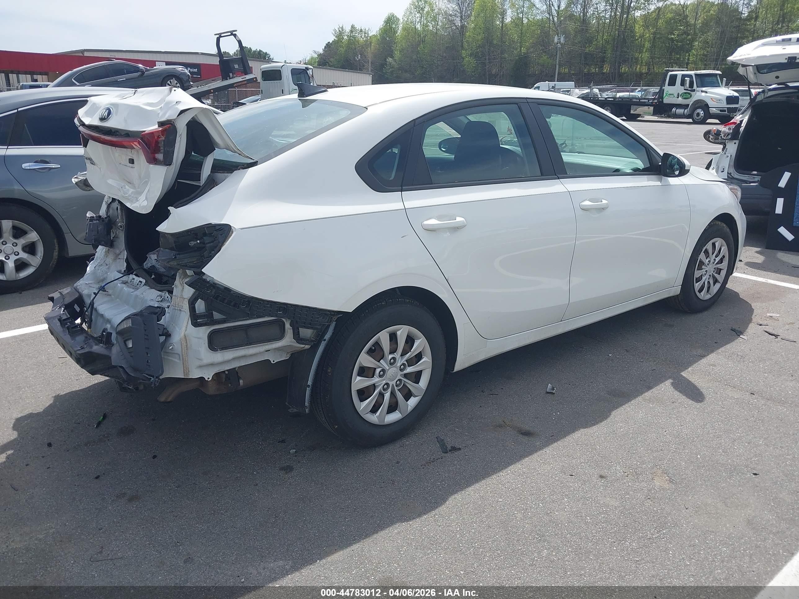 2019 Kia Forte Fe White vin: 3KPF24AD3KE079512