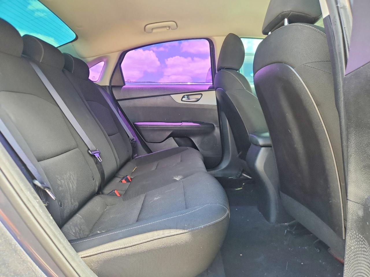 2020 Kia Forte Lxs Gray vin: 3KPF24AD3LE219592