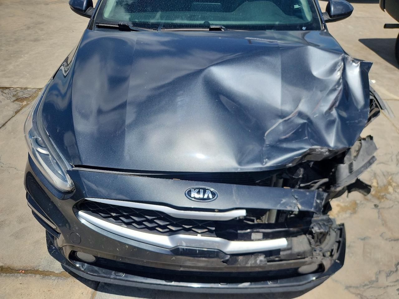 2020 Kia Forte Lxs Gray vin: 3KPF24AD3LE219592