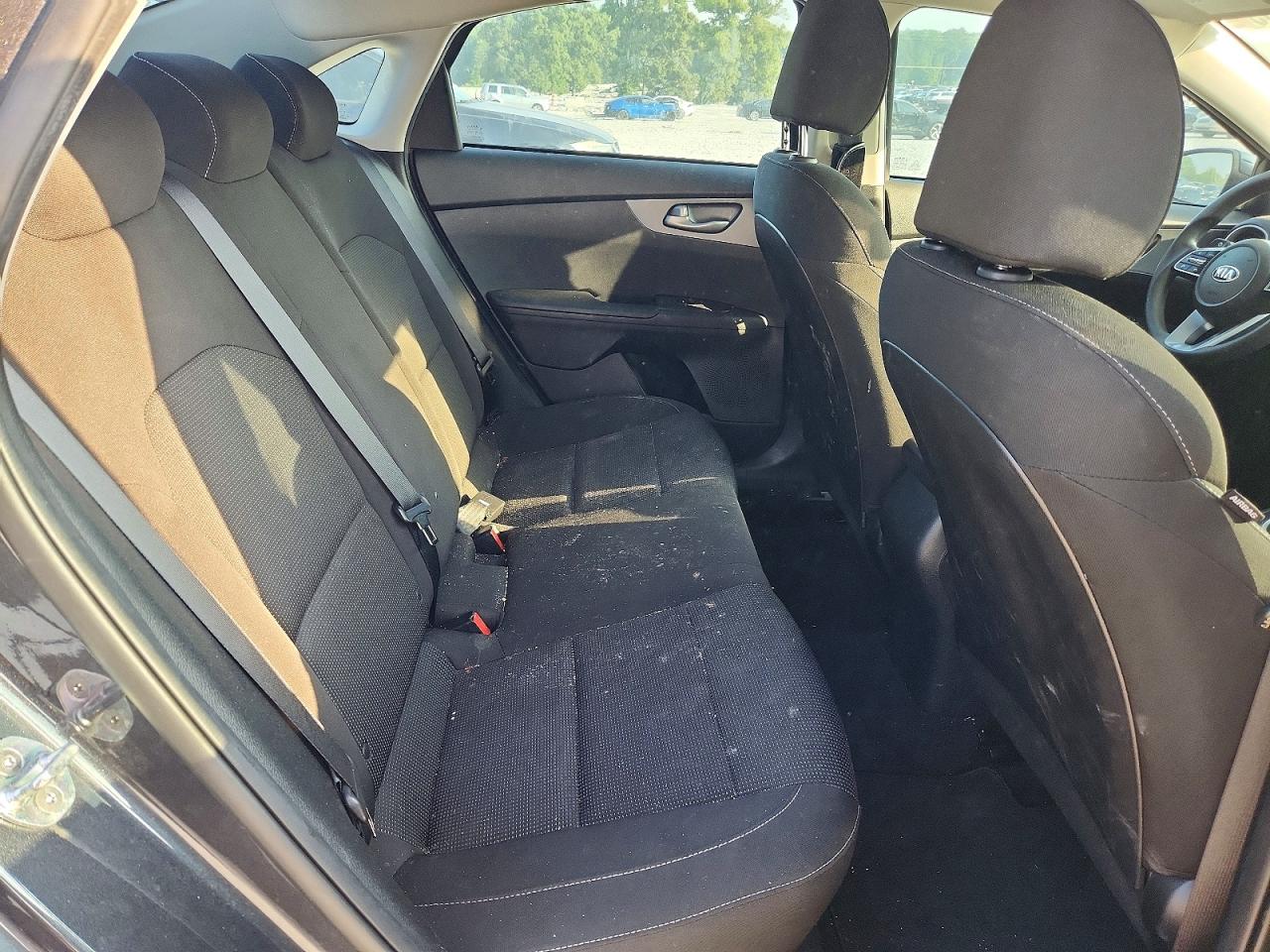 2020 Kia Forte Black vin: 3KPF24AD3LE252396