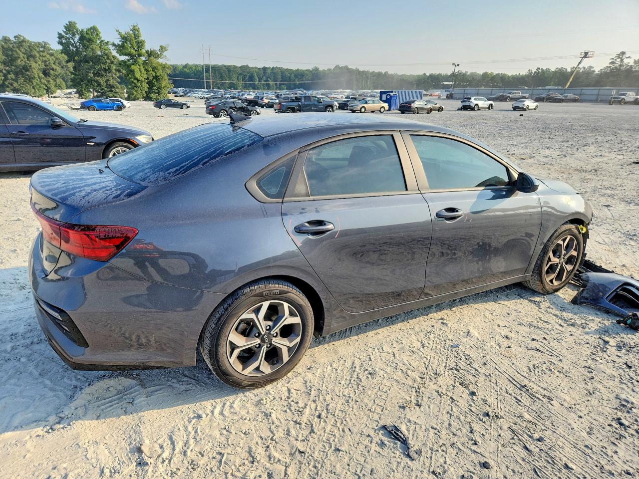 2020 Kia Forte Black vin: 3KPF24AD3LE252396