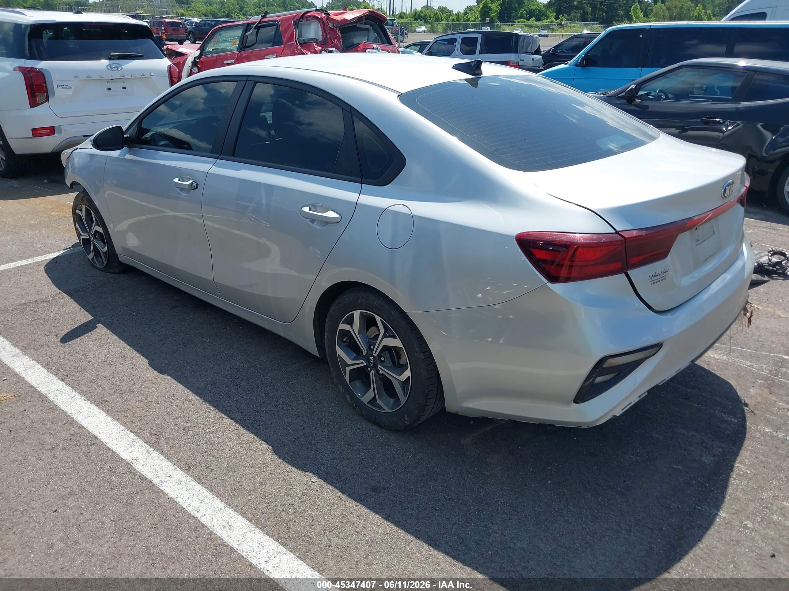 2021 Kia Forte Lxs Gray vin: 3KPF24AD3ME334503