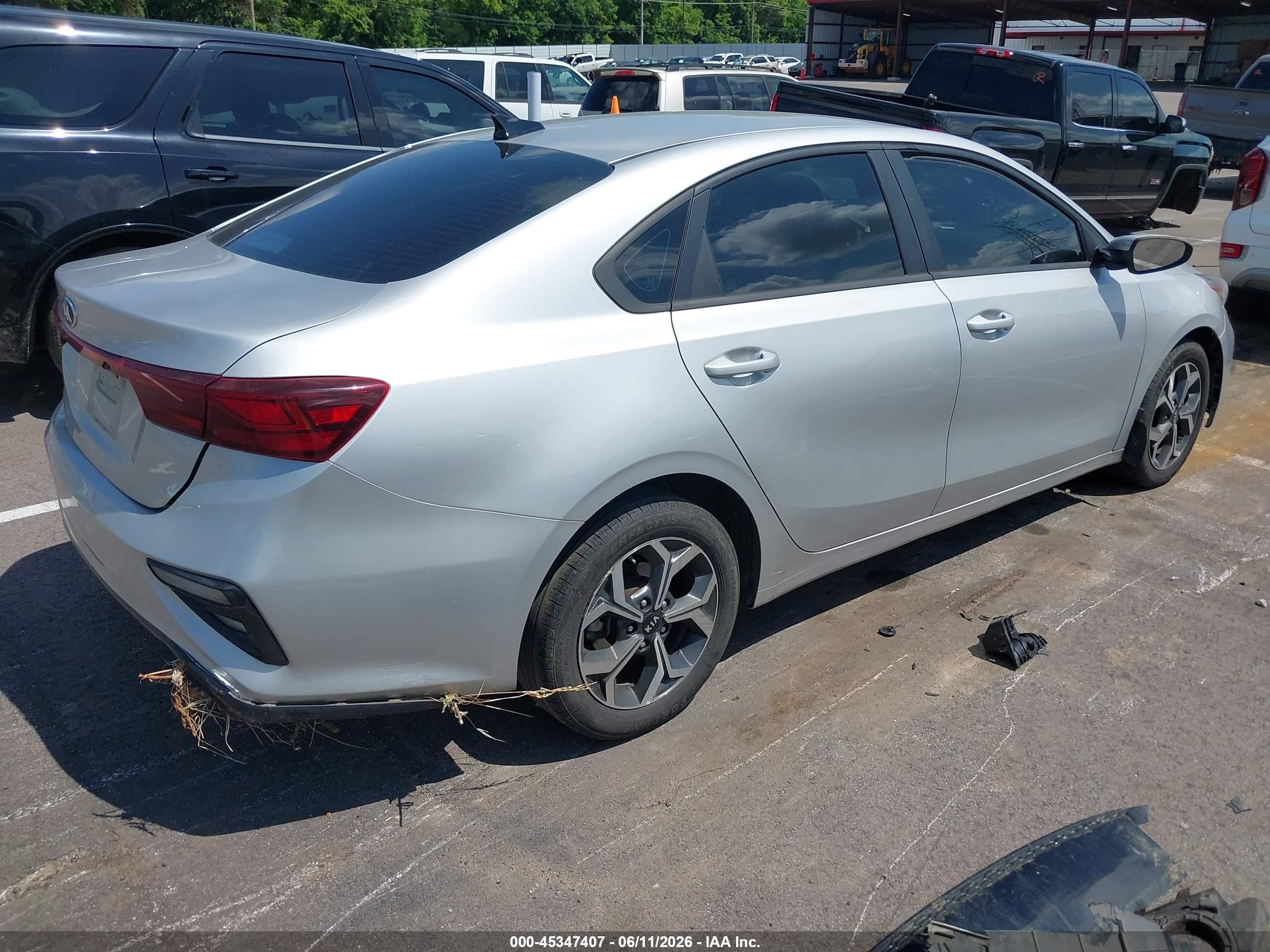 2021 Kia Forte Lxs Gray vin: 3KPF24AD3ME334503