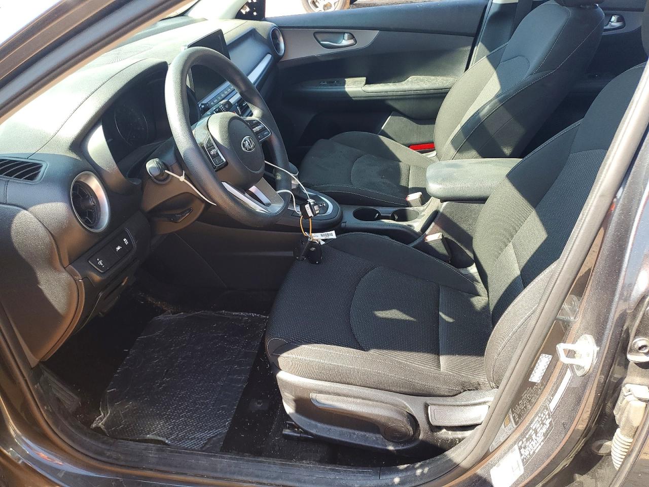 2021 Kia Forte Fe Charcoal vin: 3KPF24AD3ME350006