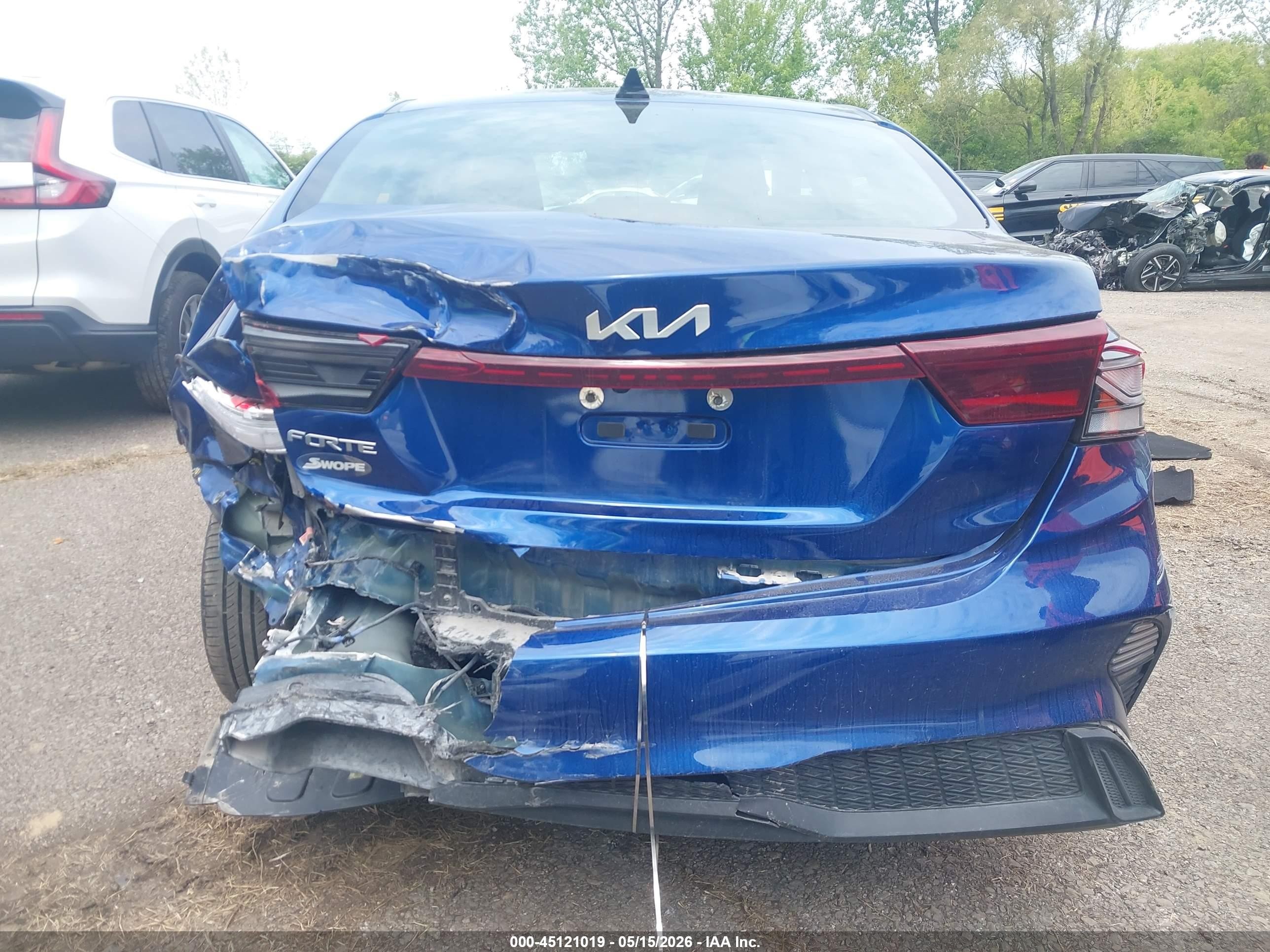 2022 Kia Forte Lxs Blue vin: 3KPF24AD3NE467893