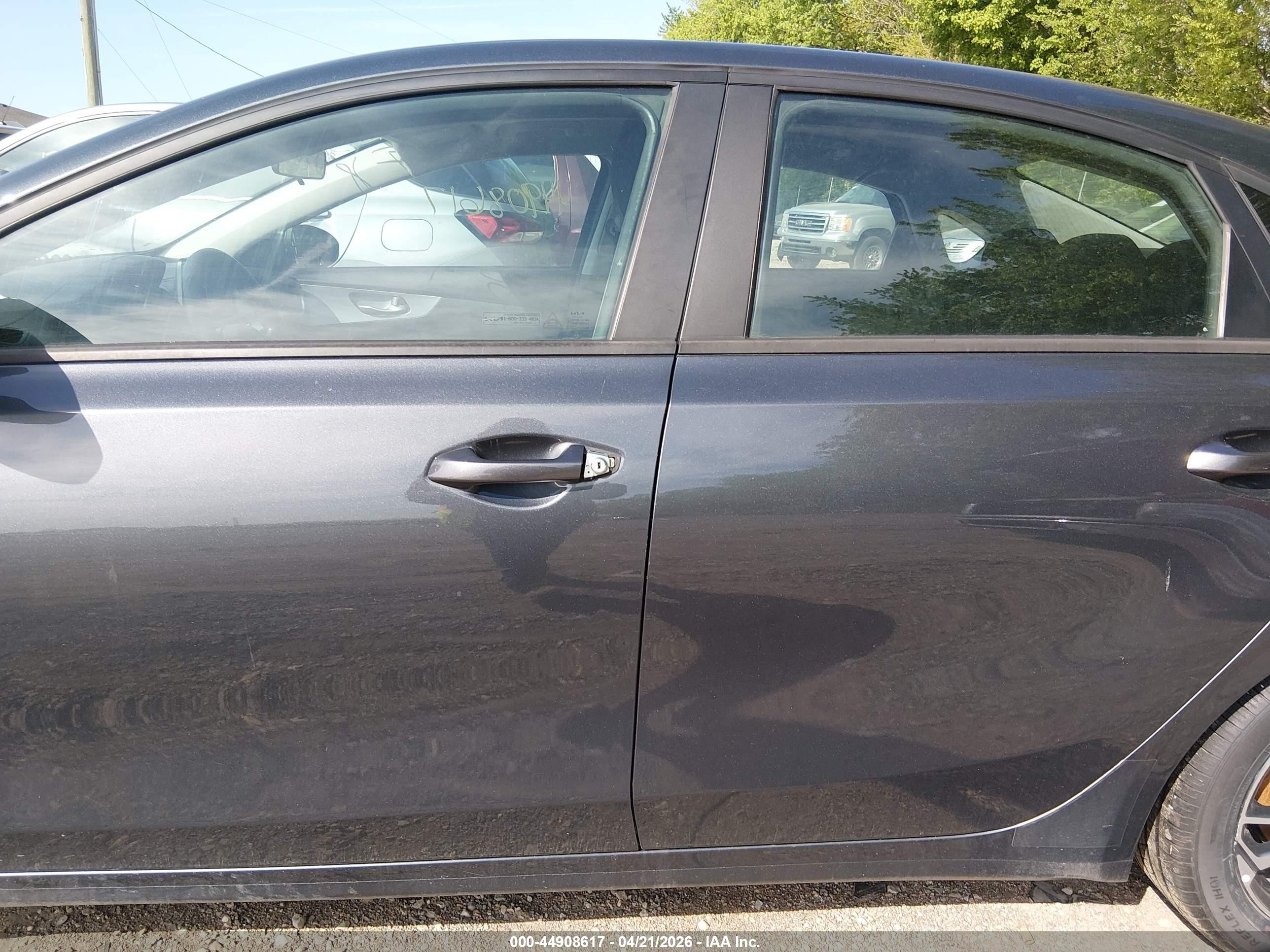 2023 Kia Forte Lxs Gray vin: 3KPF24AD3PE576972