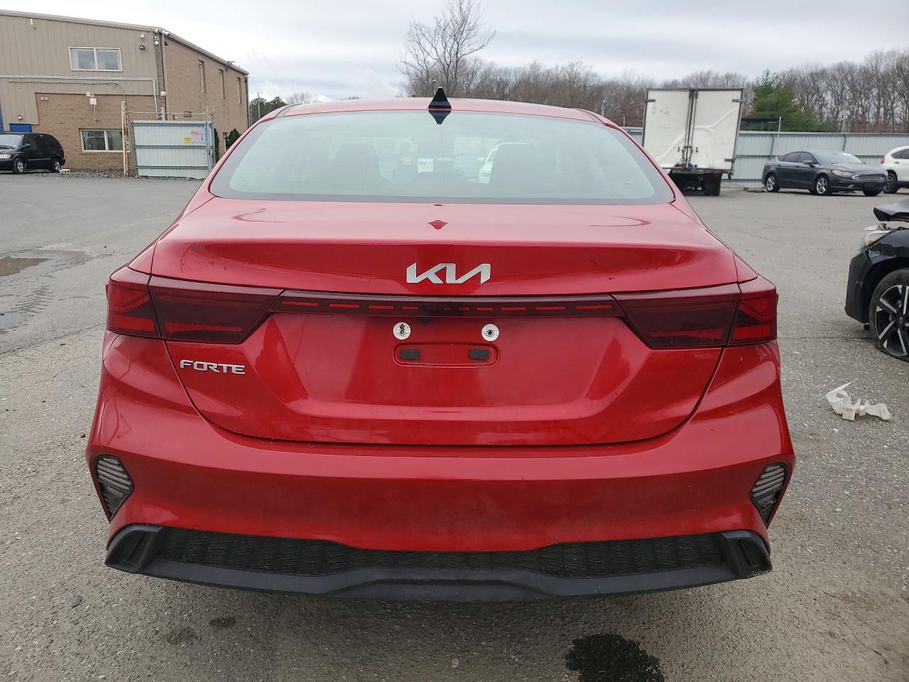 2024 Kia Forte Lxs Red vin: 3KPF24AD3RE736139