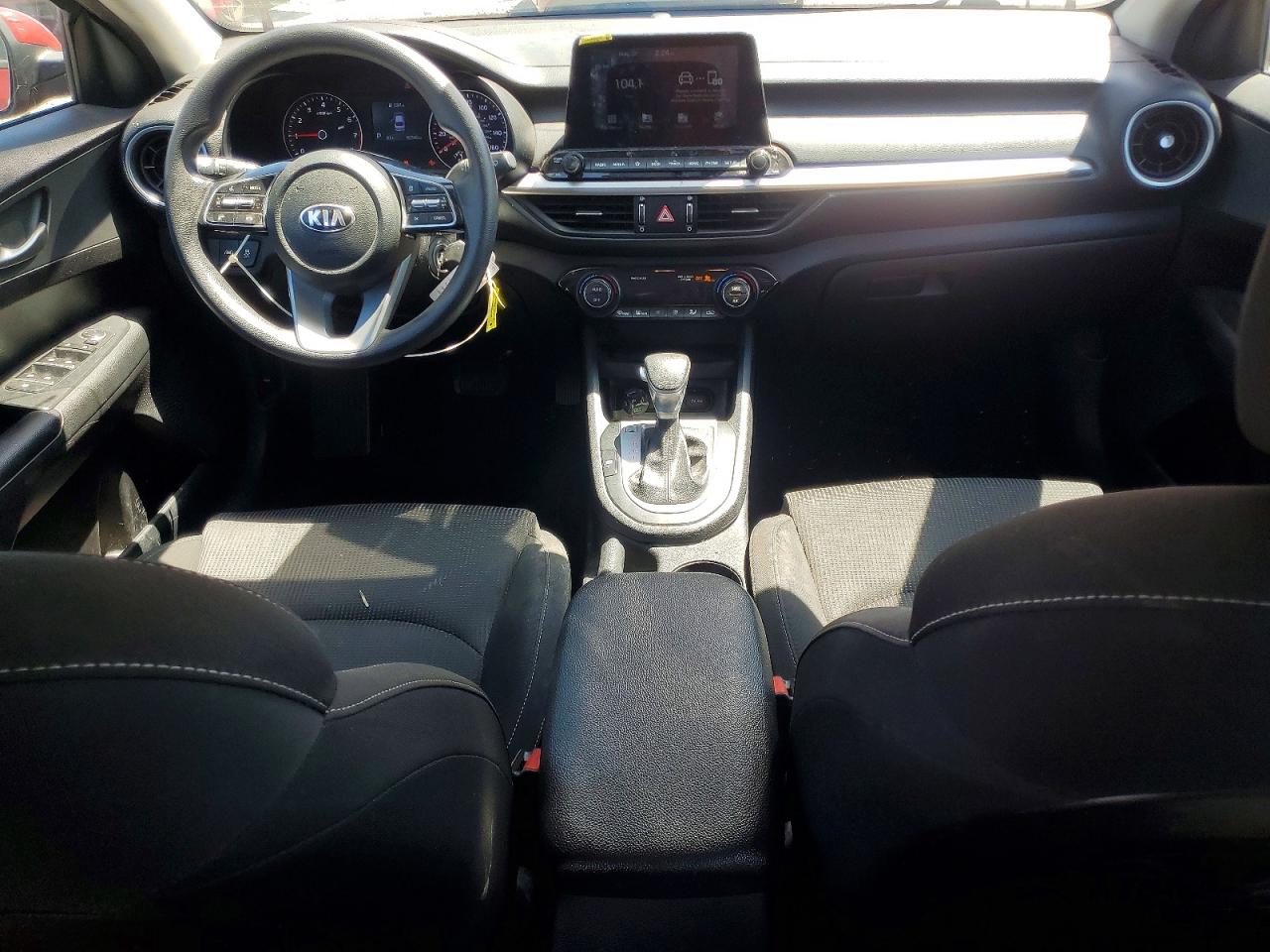 2019 Kia Forte Lxs Red vin: 3KPF24AD4KE084024