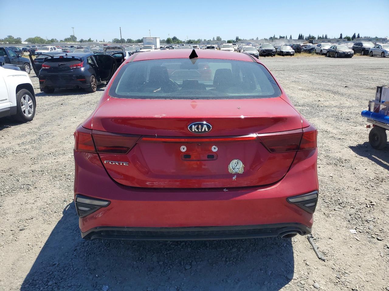 2019 Kia Forte Lxs Red vin: 3KPF24AD4KE084024
