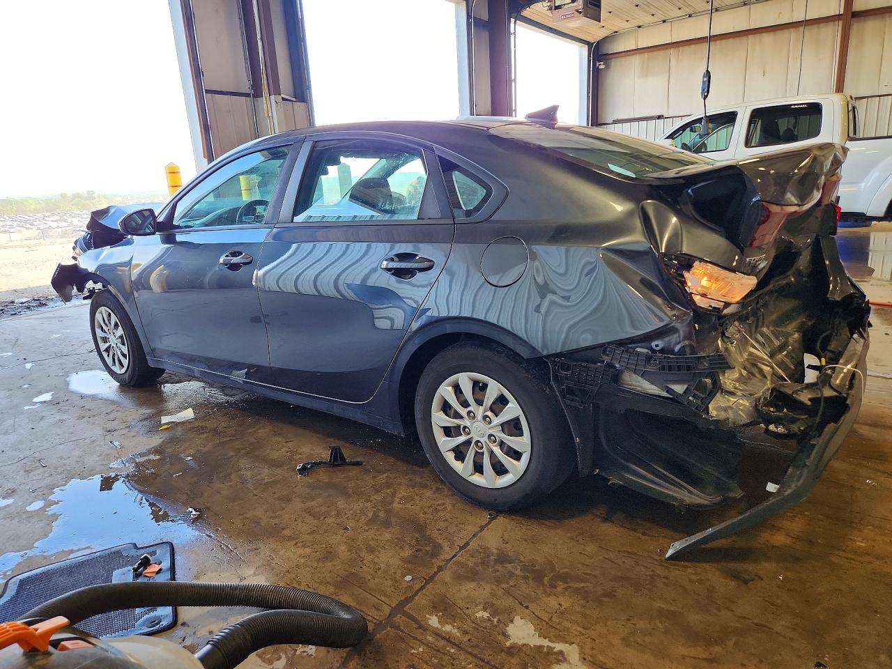 2020 Kia Forte Fe Gray vin: 3KPF24AD4LE145759