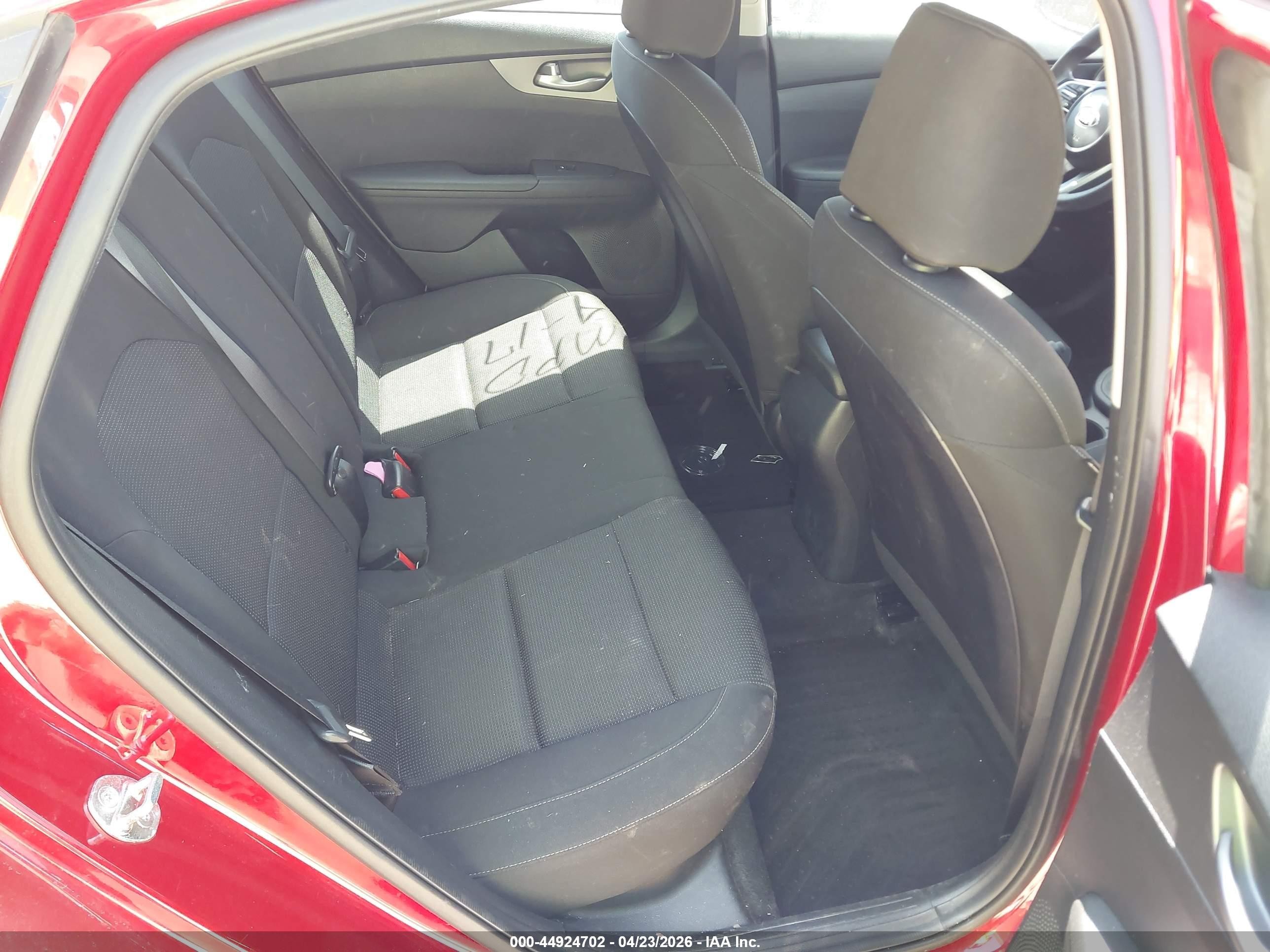 2020 Kia Forte Lxs Red vin: 3KPF24AD4LE247238