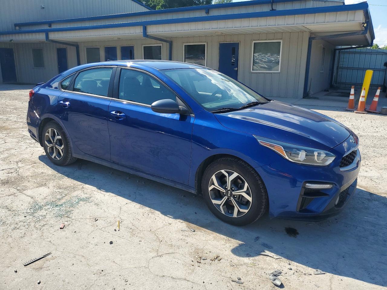 2021 Kia Forte Lxs Blue vin: 3KPF24AD4ME376212