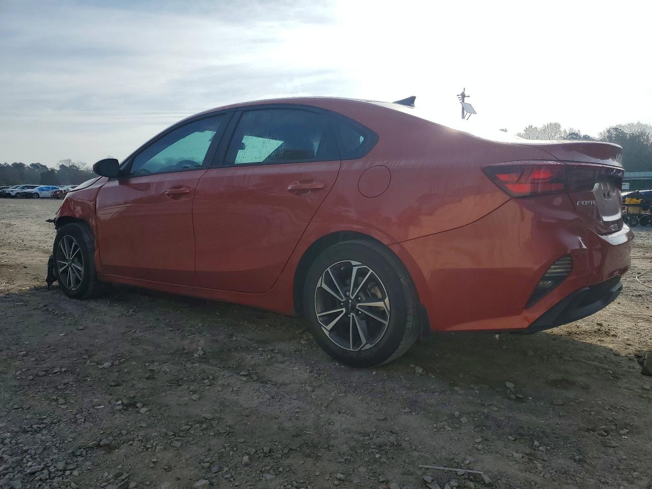 2022 Kia Forte Lxs Orange vin: 3KPF24AD4NE488025
