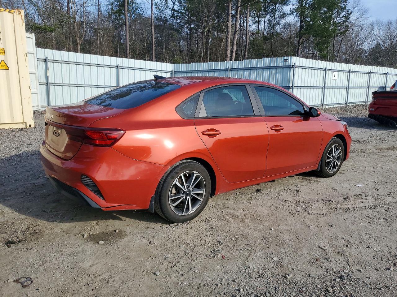 2022 Kia Forte Lxs Orange vin: 3KPF24AD4NE488025