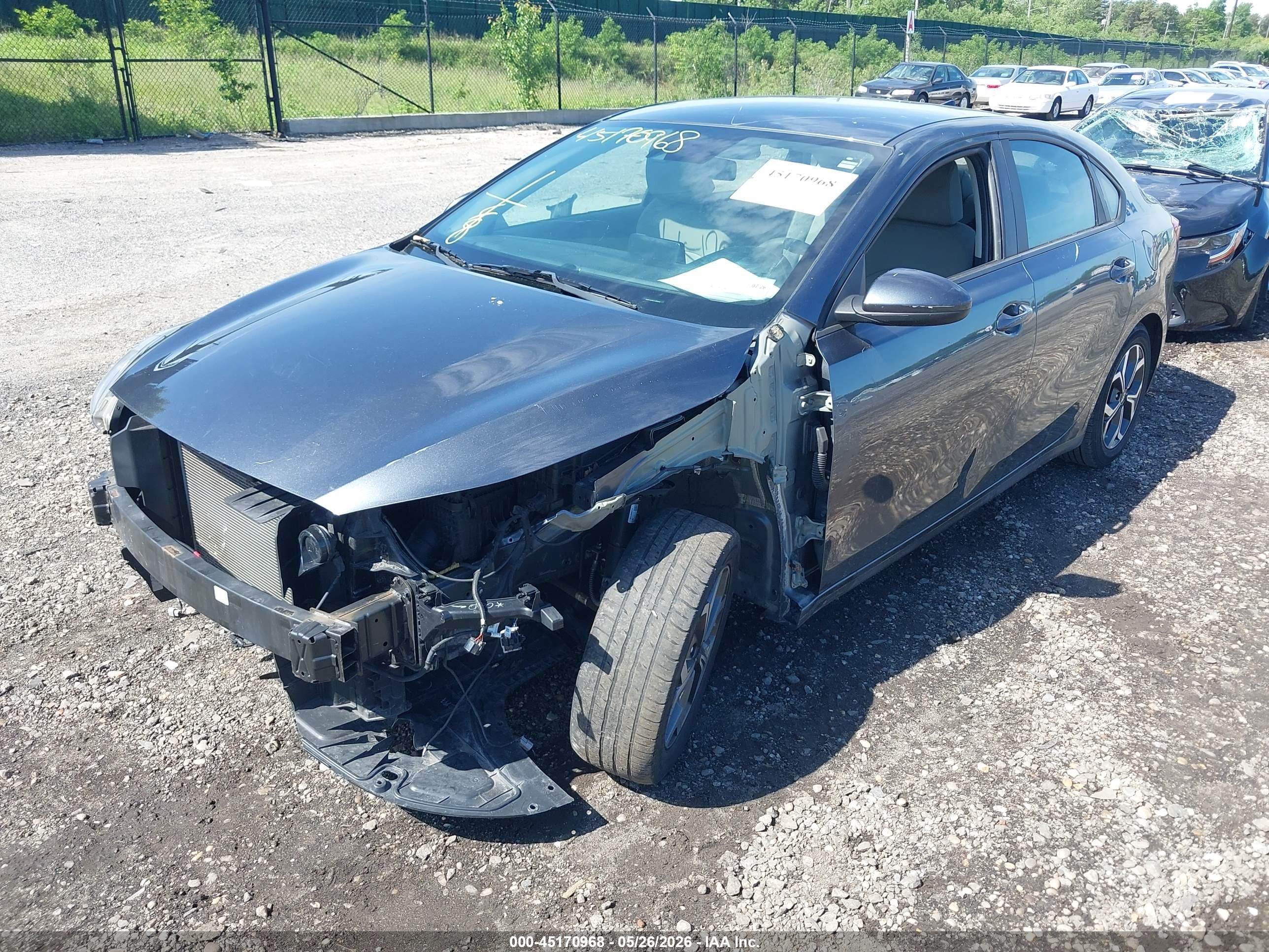 2020 Kia Forte Lxs Gray vin: 3KPF24AD5LE167821