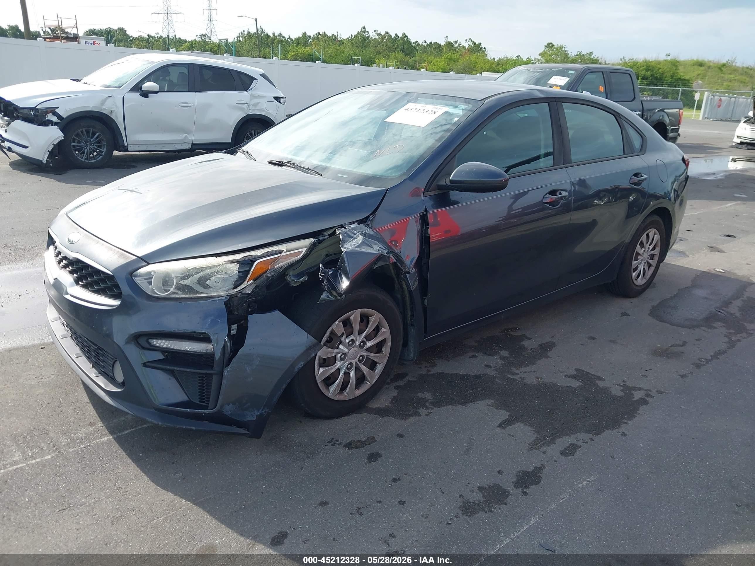2020 Kia Forte Fe Gray vin: 3KPF24AD5LE175157