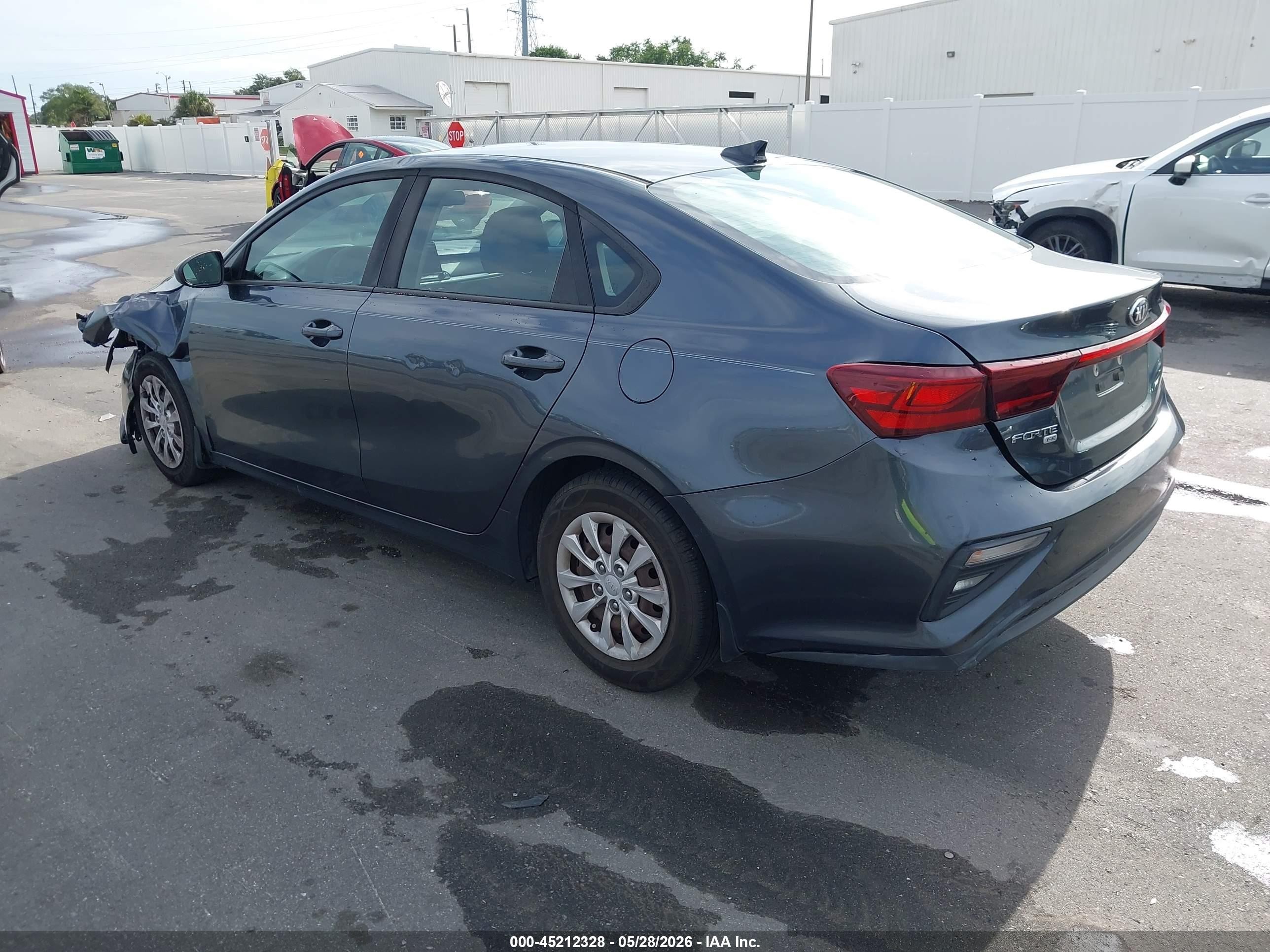 2020 Kia Forte Fe Gray vin: 3KPF24AD5LE175157