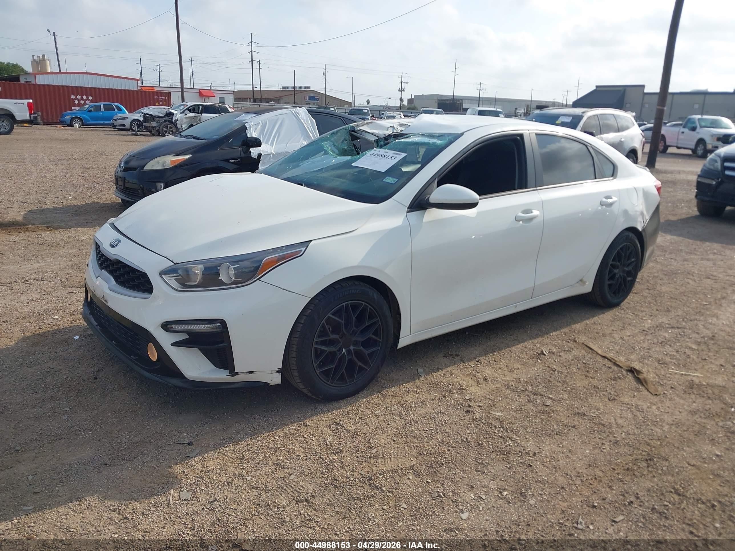 2020 Kia Forte Lxs White vin: 3KPF24AD5LE243926