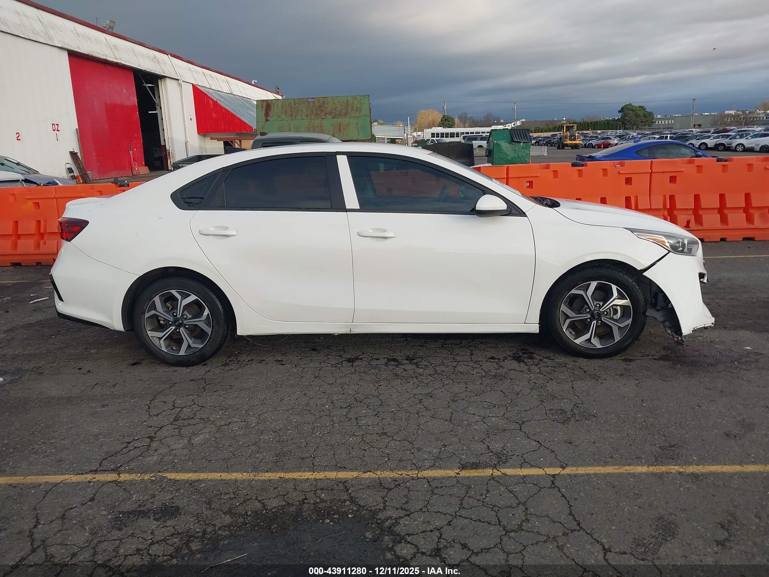 2020 Kia Forte Lxs White vin: 3KPF24AD5LE249306