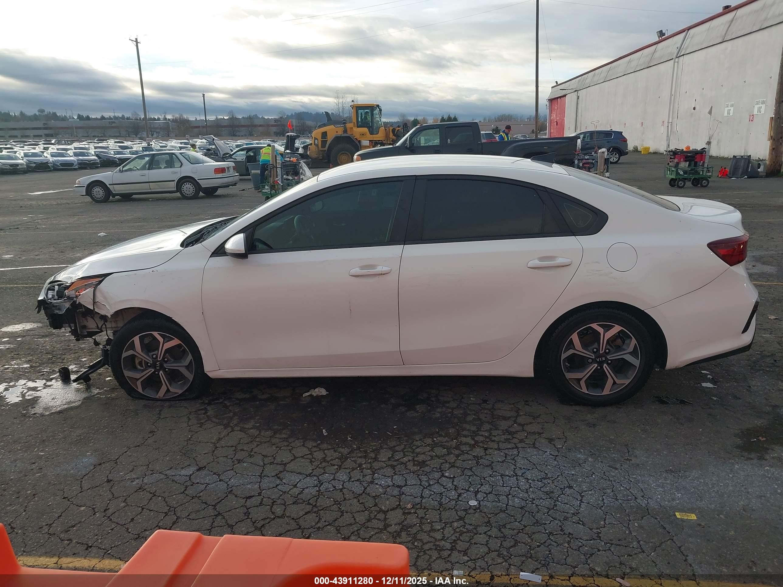 2020 Kia Forte Lxs White vin: 3KPF24AD5LE249306