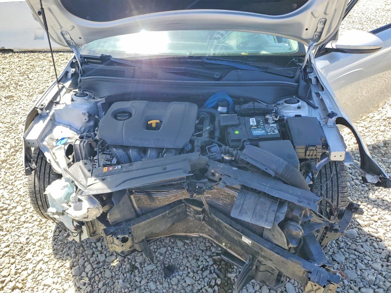 2021 Kia Forte Lxs Silver vin: 3KPF24AD5ME311434