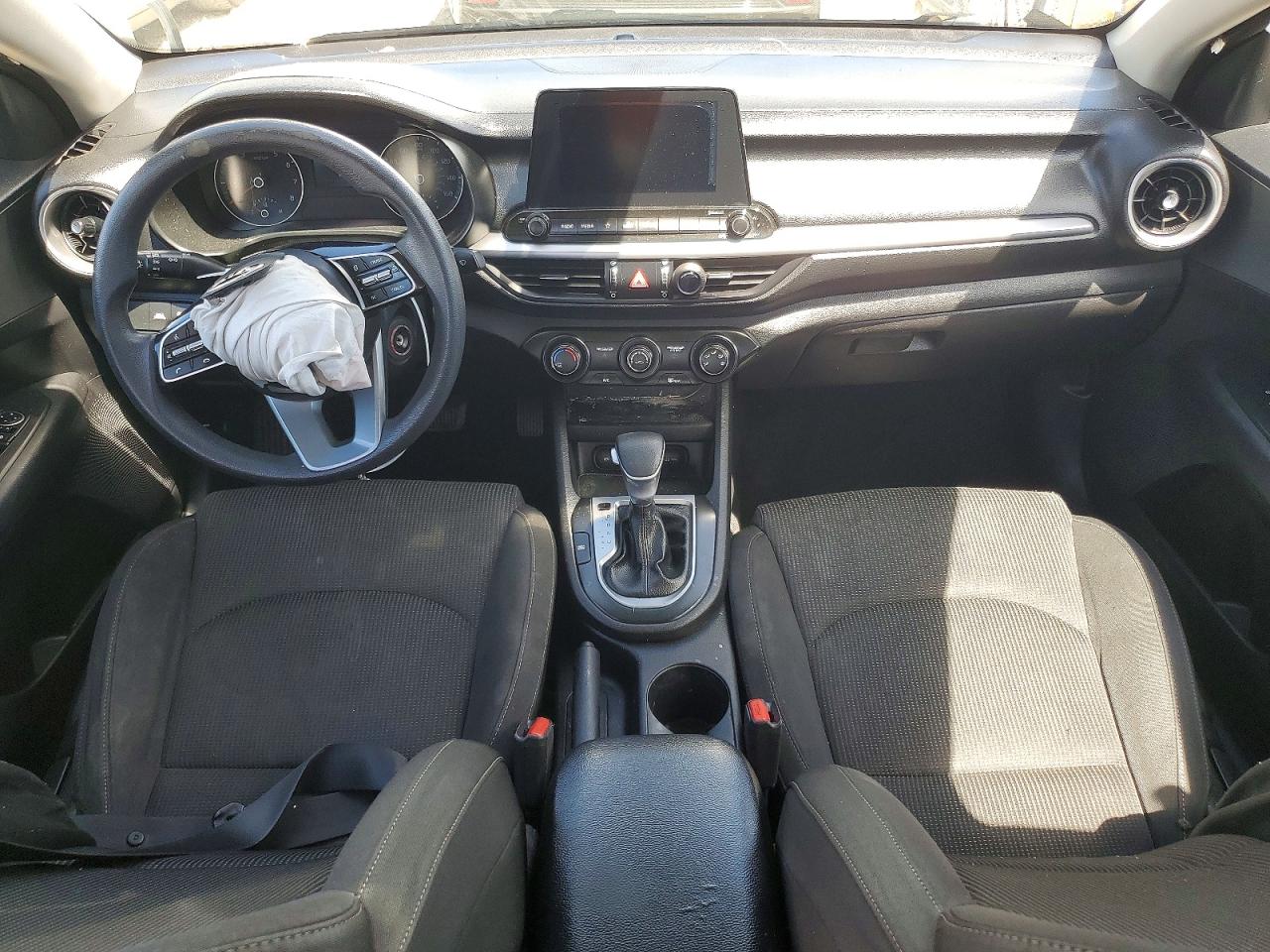 2021 Kia Forte Lxs Silver vin: 3KPF24AD5ME311434