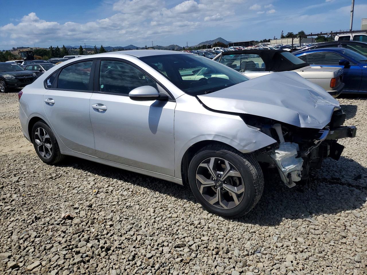 2021 Kia Forte Lxs Silver vin: 3KPF24AD5ME311434