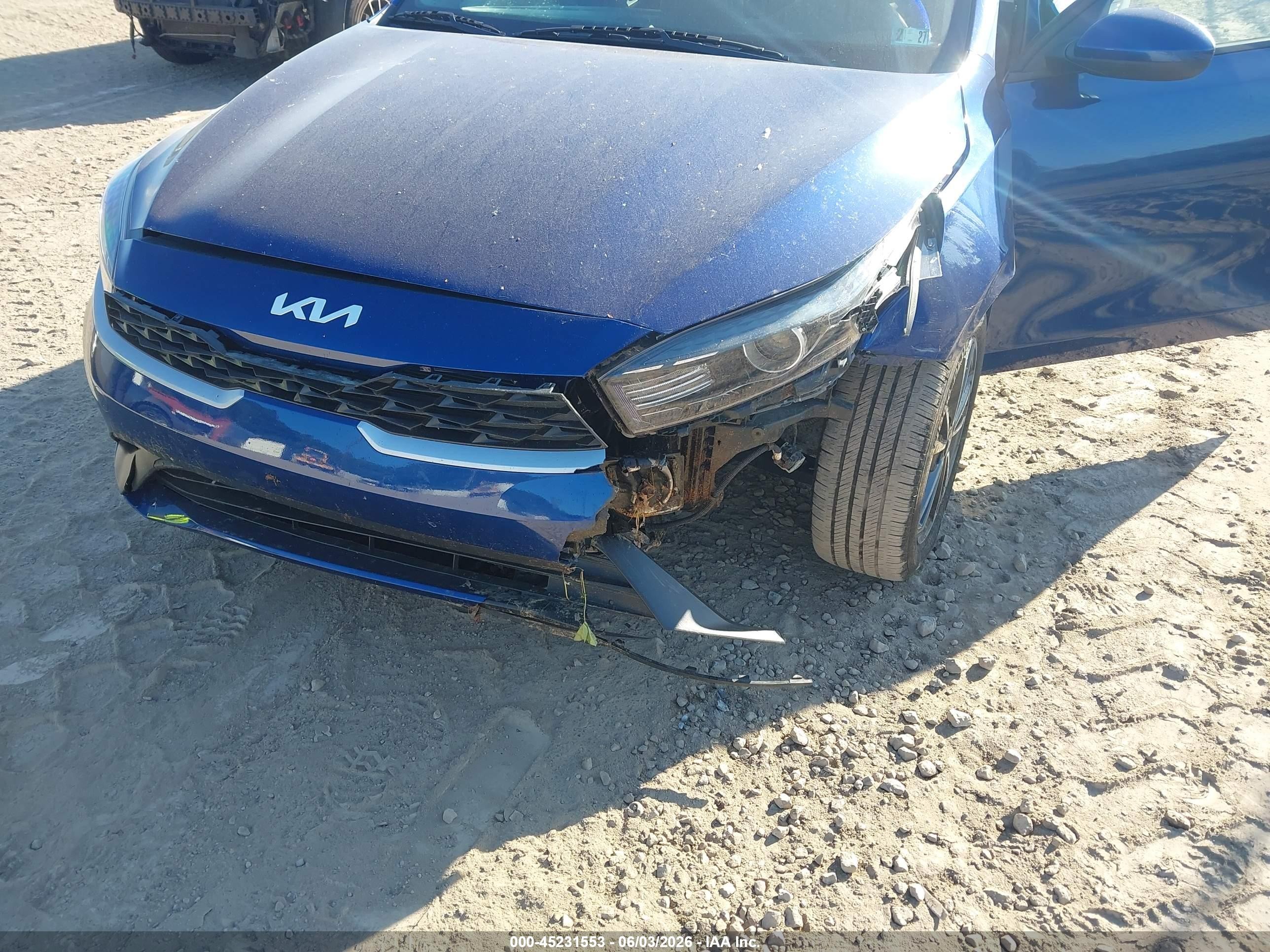 2023 Kia Forte Lxs Blue vin: 3KPF24AD5PE519690